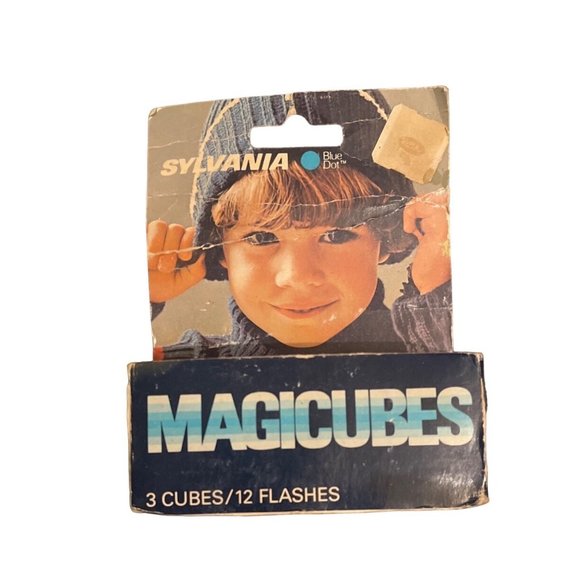 Vtg Lot FlashCubes Magicubes Hi Power FlashCubes GE Sylvania - Picture 2 of 5